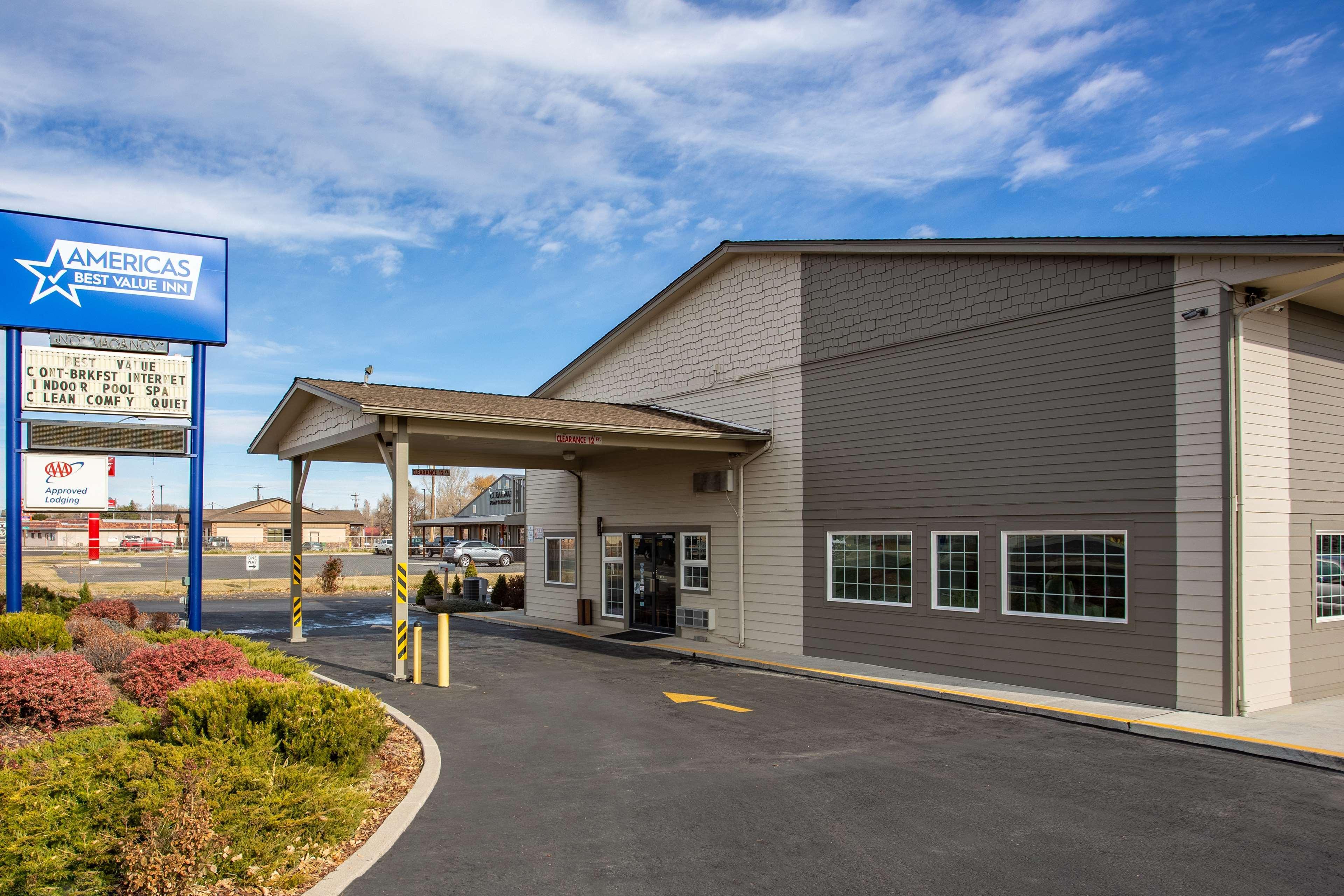 Americas Best Value Inn Burns Eksteriør bilde