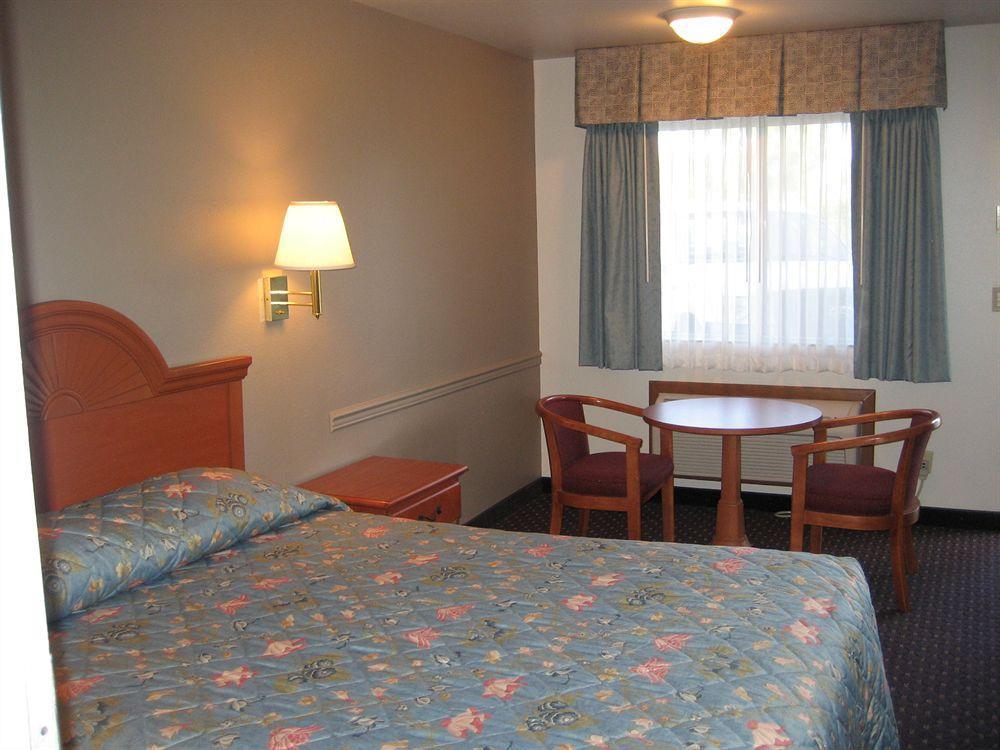 Americas Best Value Inn Burns Eksteriør bilde