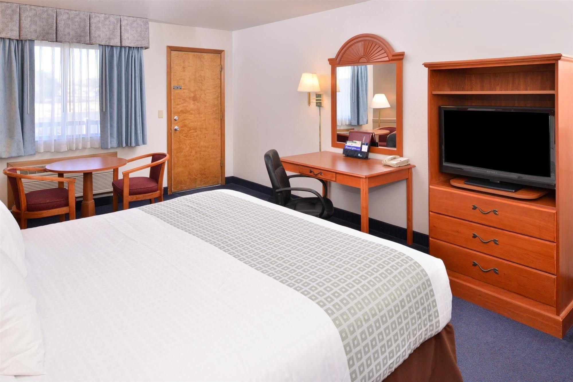 Americas Best Value Inn Burns Eksteriør bilde